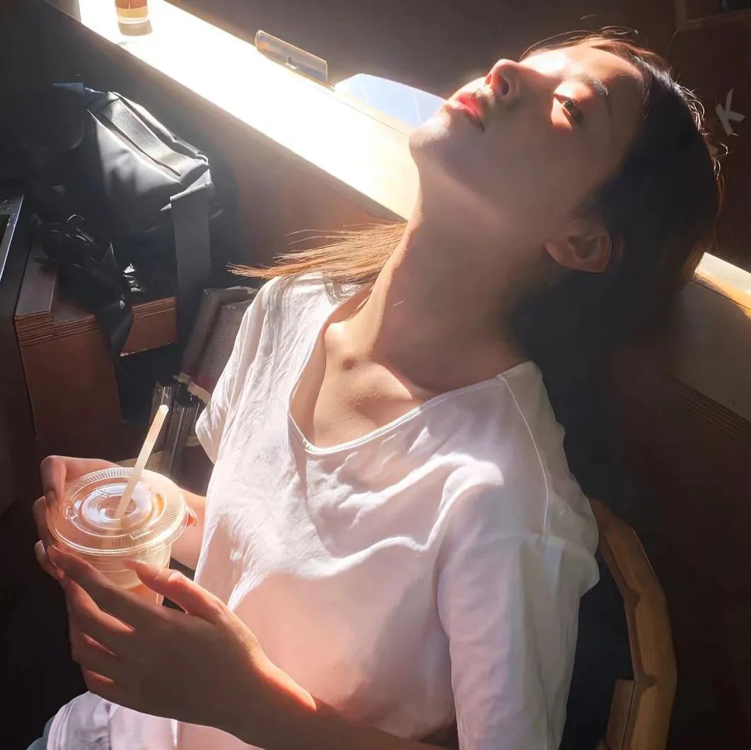 复活节封面